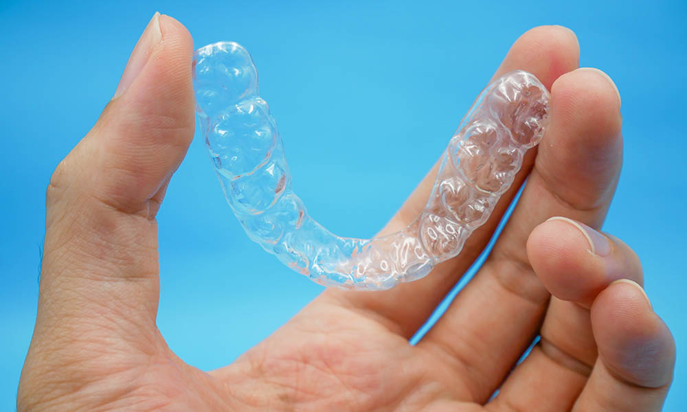 4 Tips for Wearing Your Retainers After Treatment - 303 Smiles - Denver, Colorado
